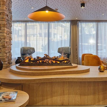 Residence Prestige Odalys Le Mont D'Орон Екстер'єр фото