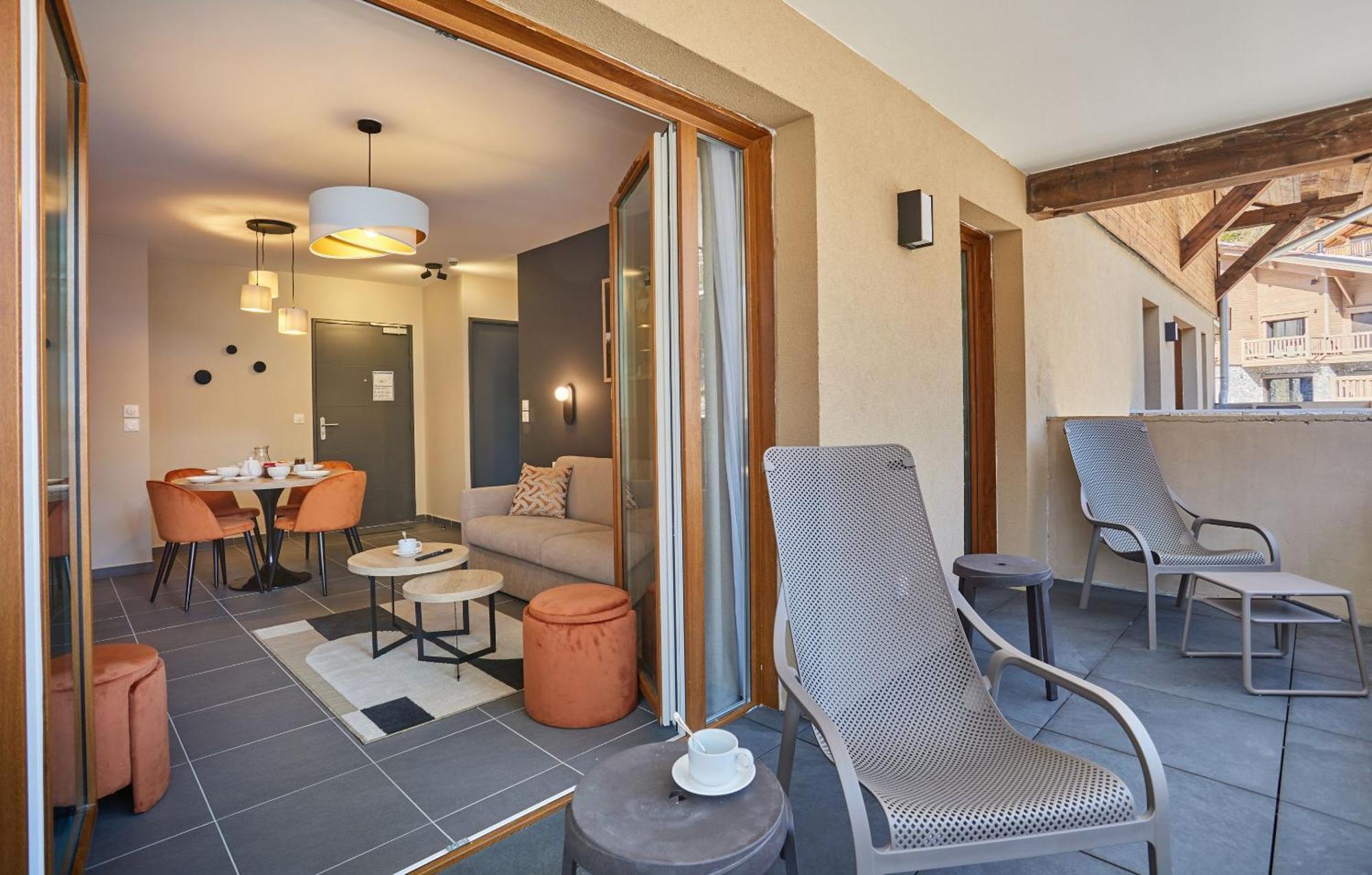Residence Prestige Odalys Le Mont D'Орон Екстер'єр фото
