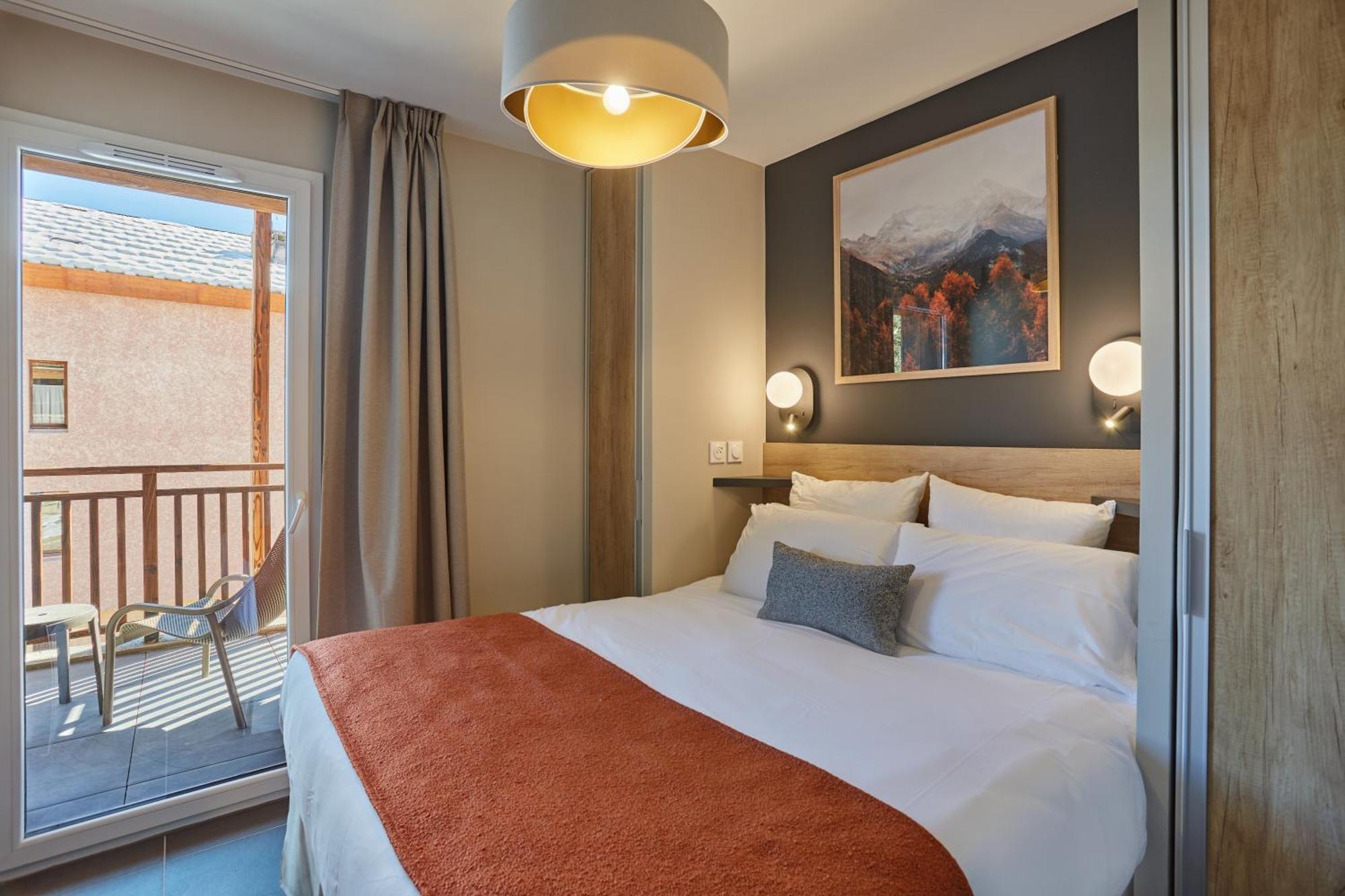 Residence Prestige Odalys Le Mont D'Орон Екстер'єр фото