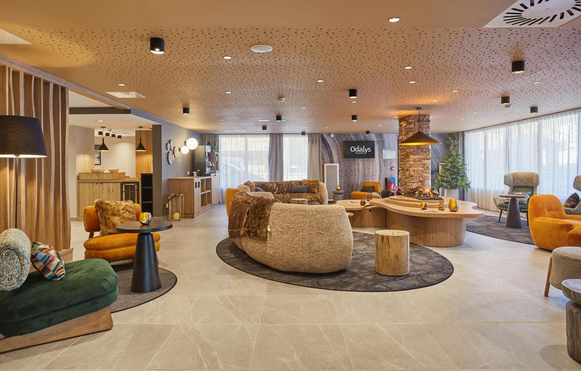 Residence Prestige Odalys Le Mont D'Орон Екстер'єр фото